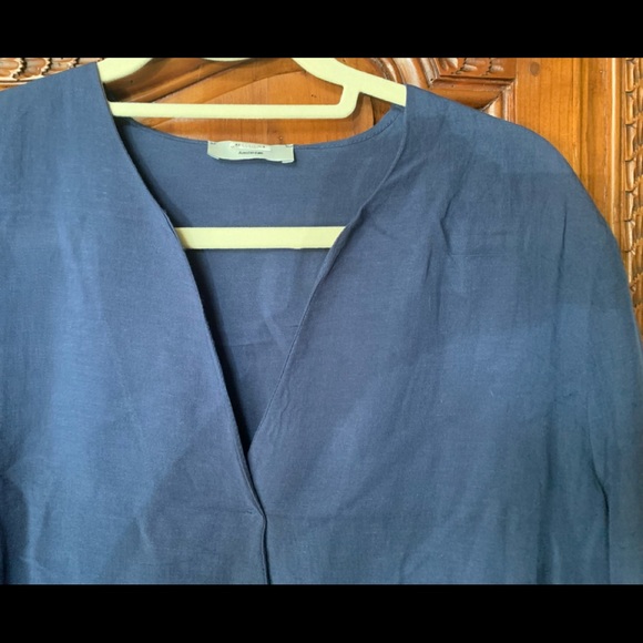 Blue V Neck Linen Top - Picture 3 of 4
